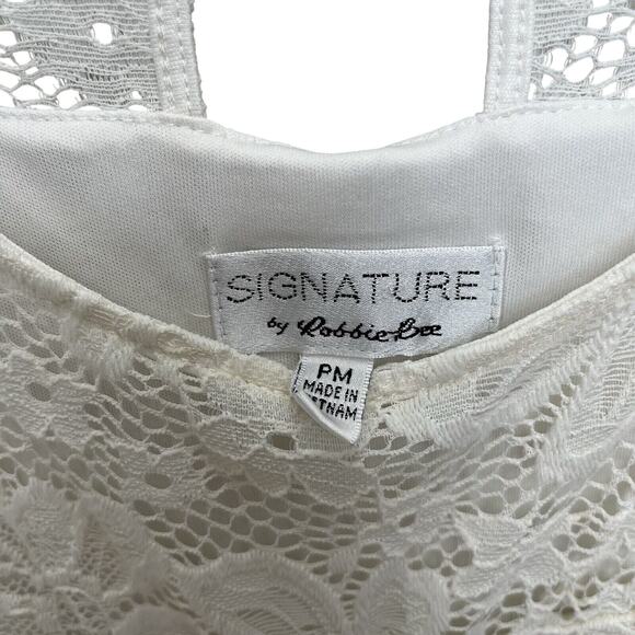 Signature By Robbie Bee | Short Sleeve Lace Assymetrical Trapeze Dress Petite M - Picture 3 of 7